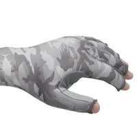 SUN GLOVES FISH CAMO